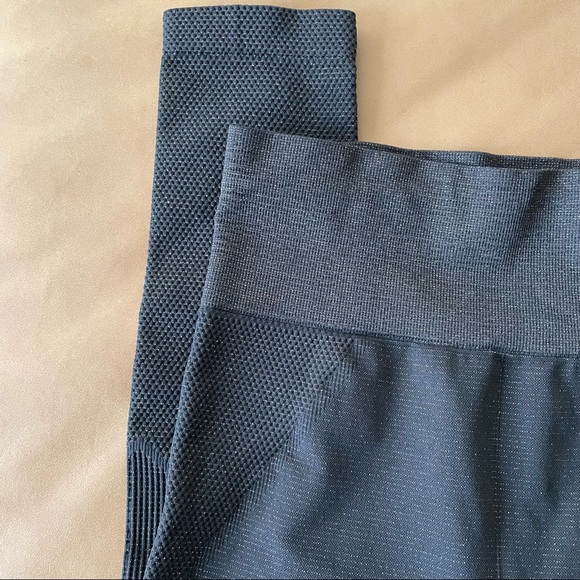 Athleta Shimmer Seamless Leggings - Picture 3 of 4